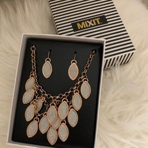 Beautiful necklace with earrings